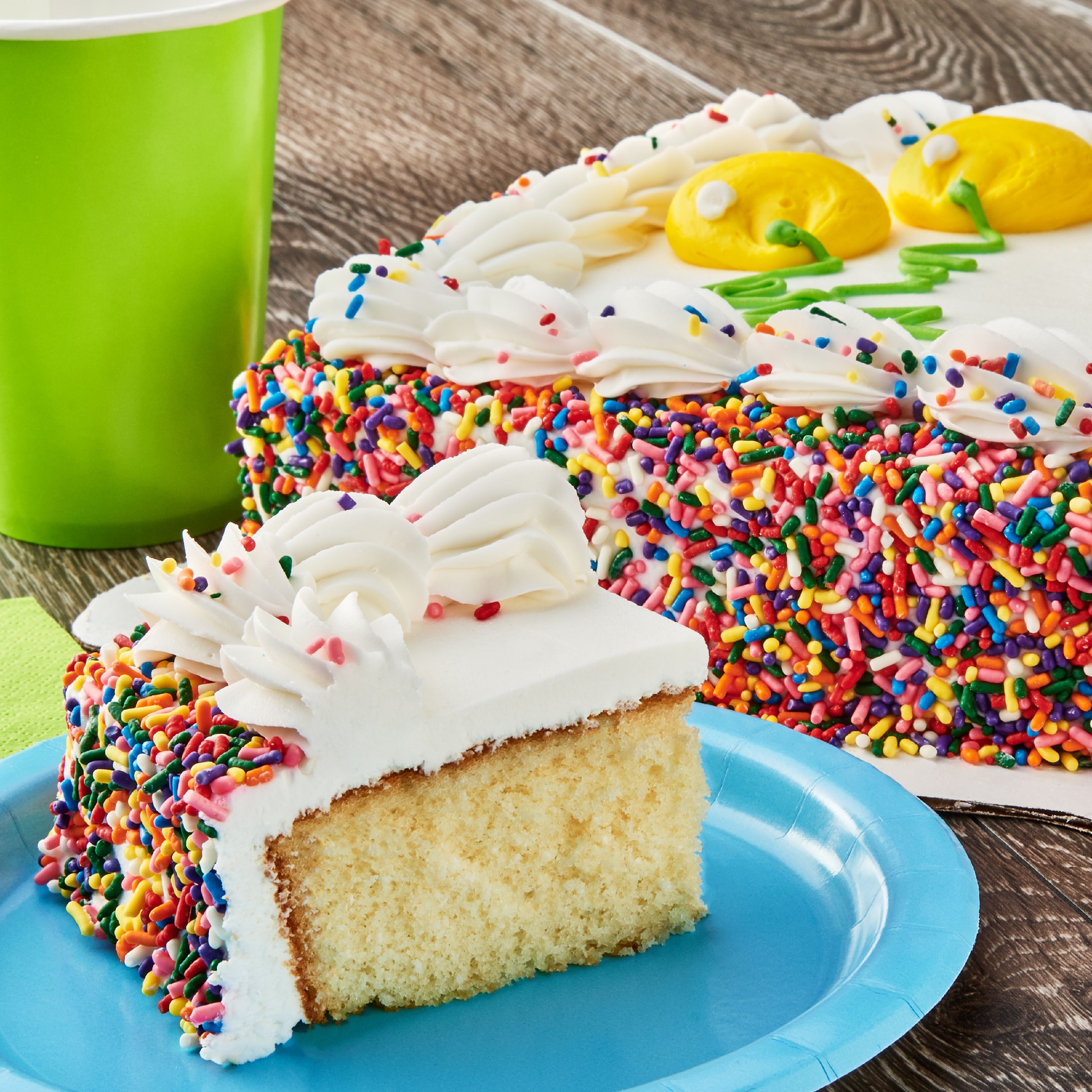 Freshness Guaranteed 14 Sheet Iced White Cake: Nutrition & Ingredients ...